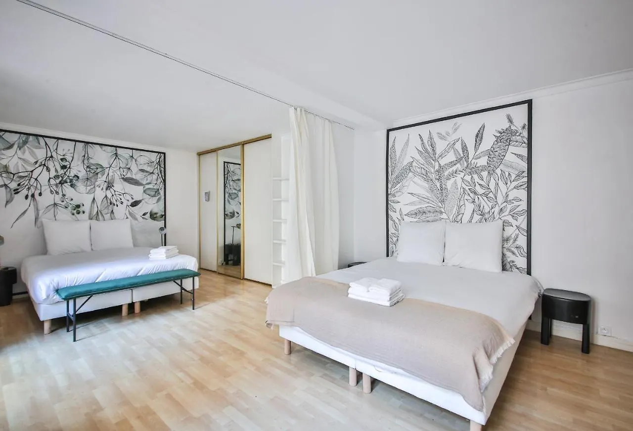 22#Appartement 6Pers#Sevres-Lecourbe#Necker Paris 0*,  France